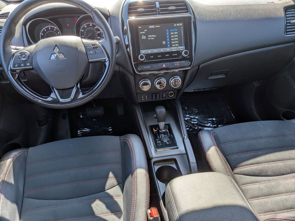 Thumbnail: 2025 Mitsubishi Outlander Sport - 22