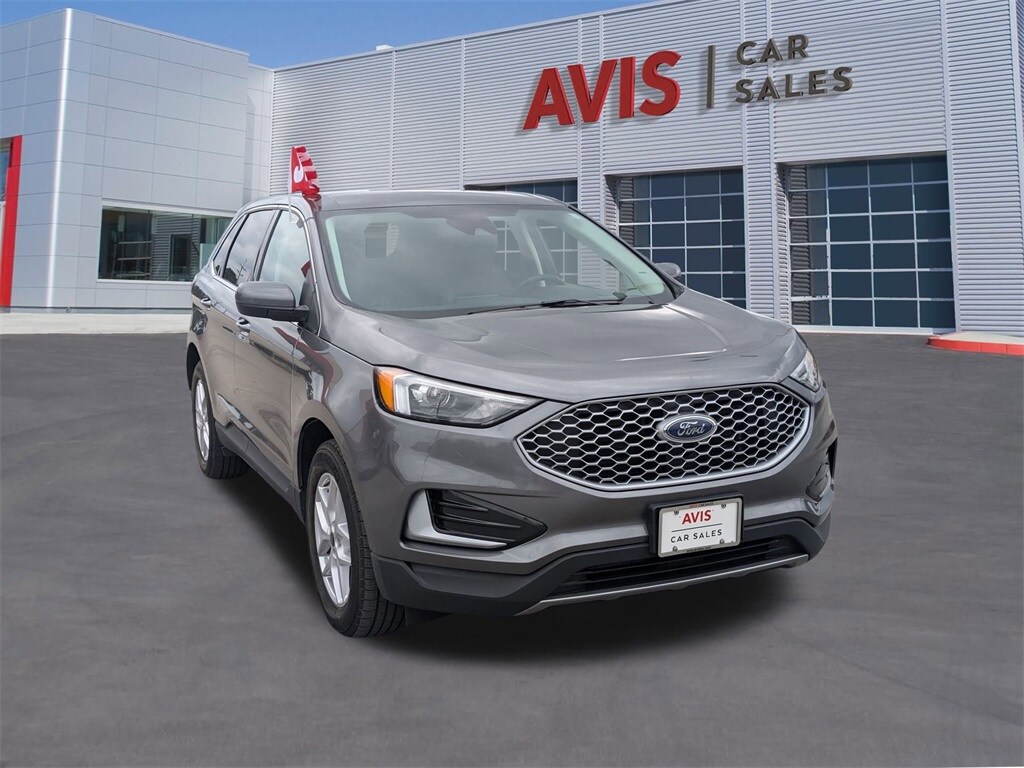 2024 Ford Edge SEL photo 3