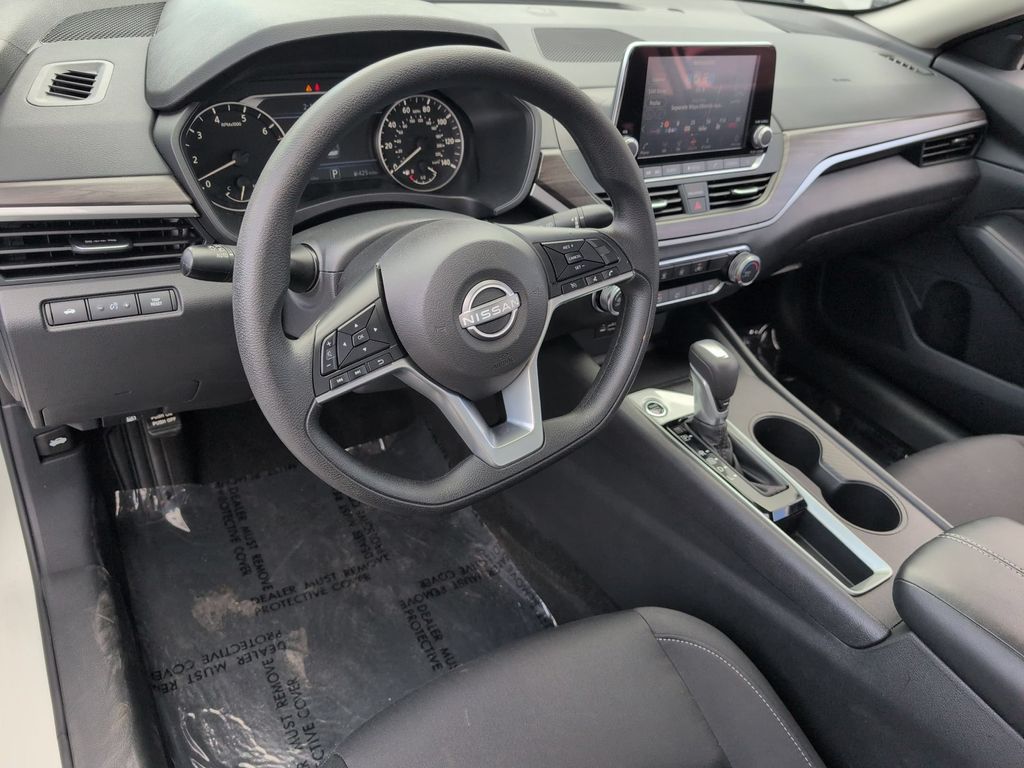 Thumbnail: 2025 Nissan Altima - 15