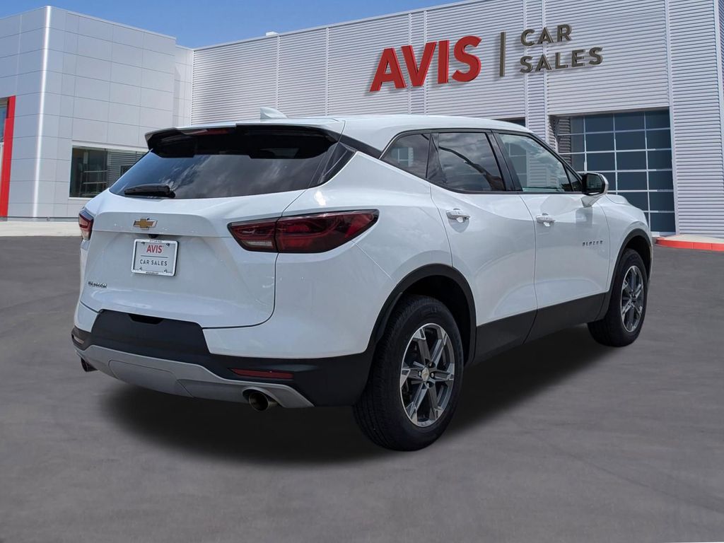 Thumbnail: 2025 Chevrolet Blazer - 6