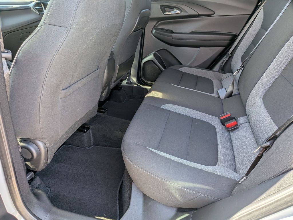 Thumbnail: 2025 Chevrolet TrailBlazer - 26