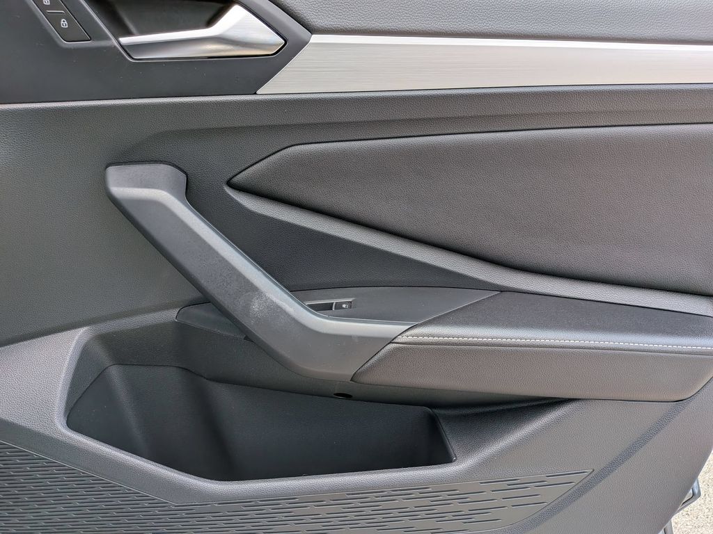 Thumbnail: 2025 Volkswagen Jetta - 29