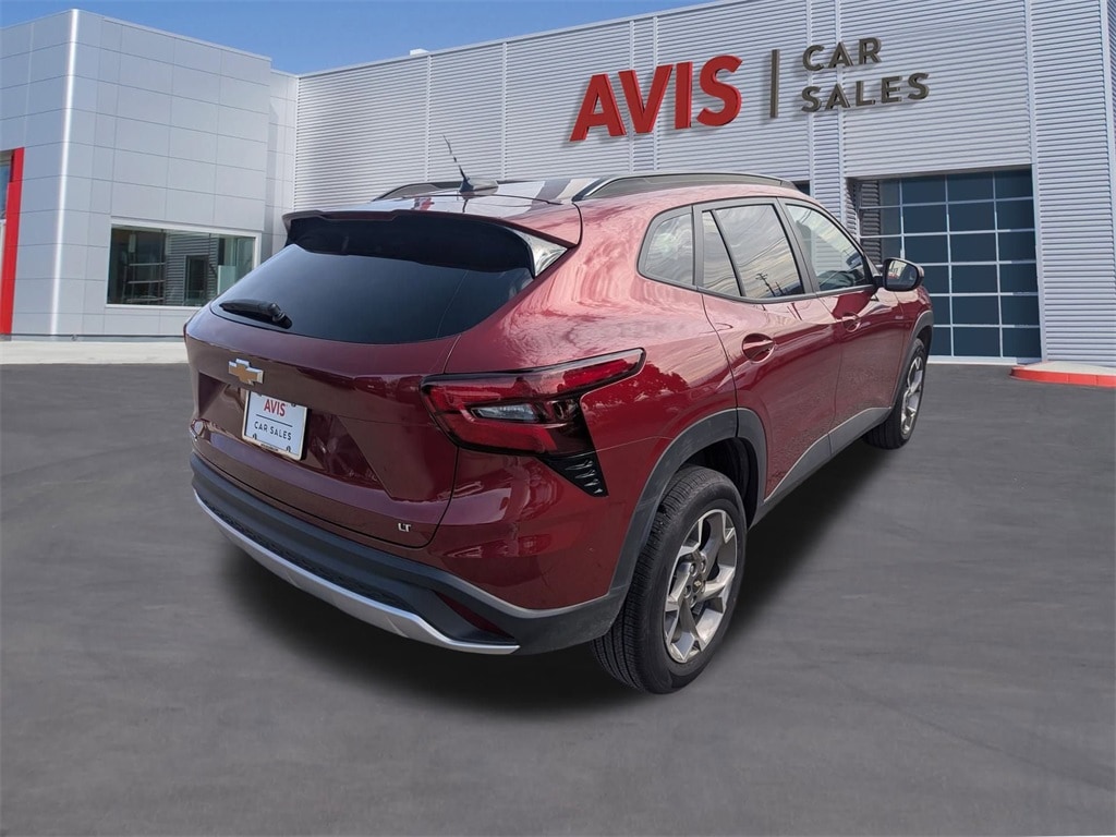 Thumbnail: 2025 Chevrolet Trax - 6