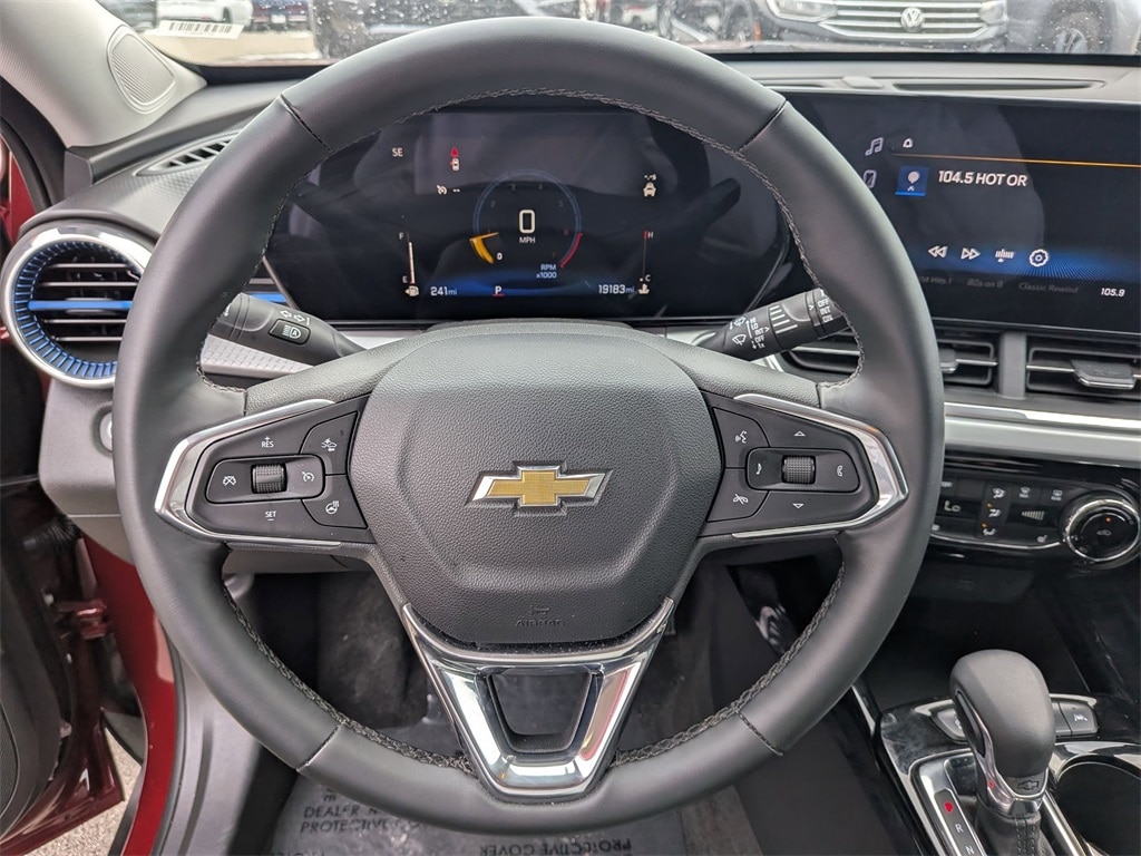 Thumbnail: 2025 Chevrolet Trax - 21