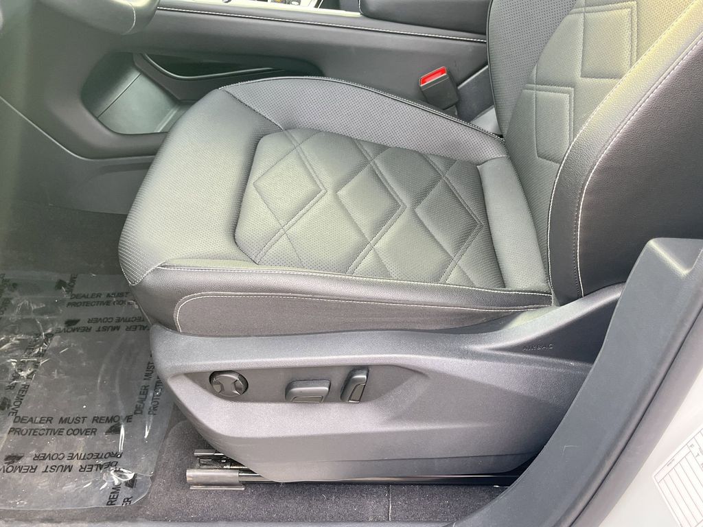 Thumbnail: 2025 Volkswagen Atlas - 14