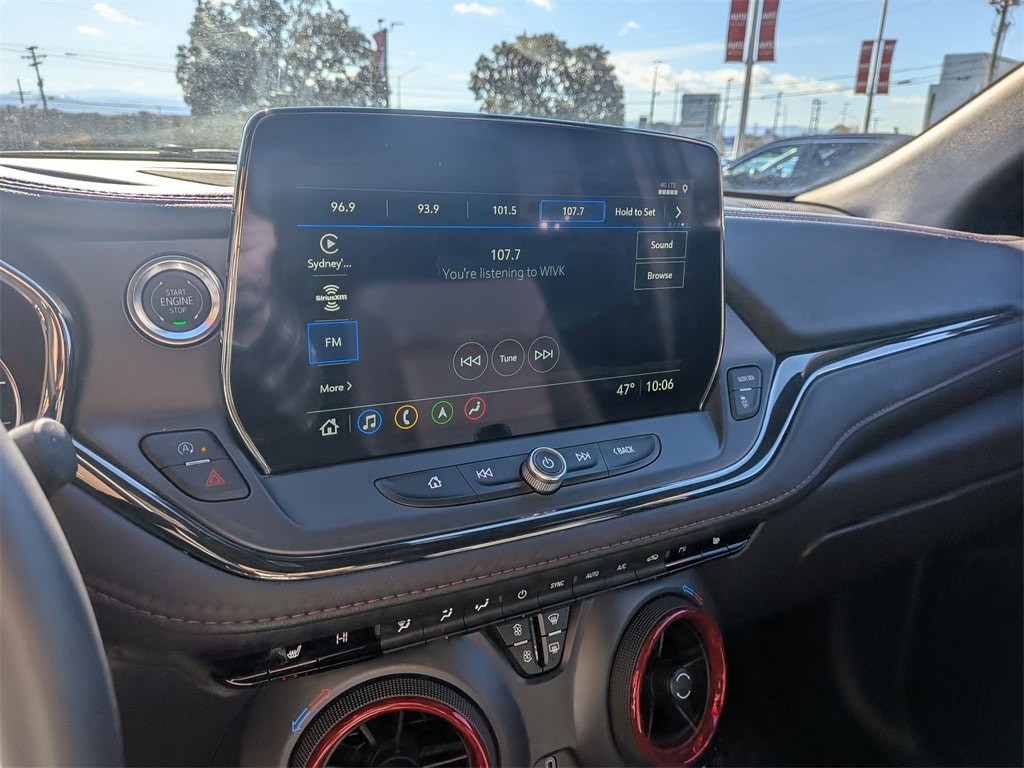 Thumbnail: 2025 Chevrolet Blazer - 17