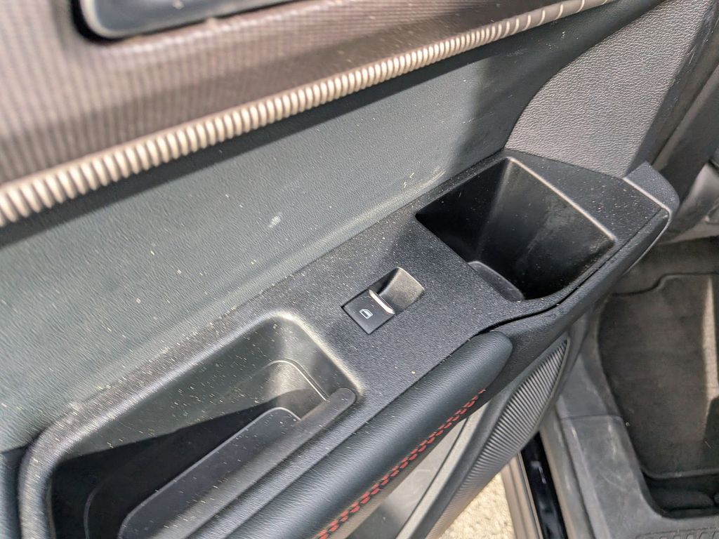 Thumbnail: 2025 Ford Explorer - 25