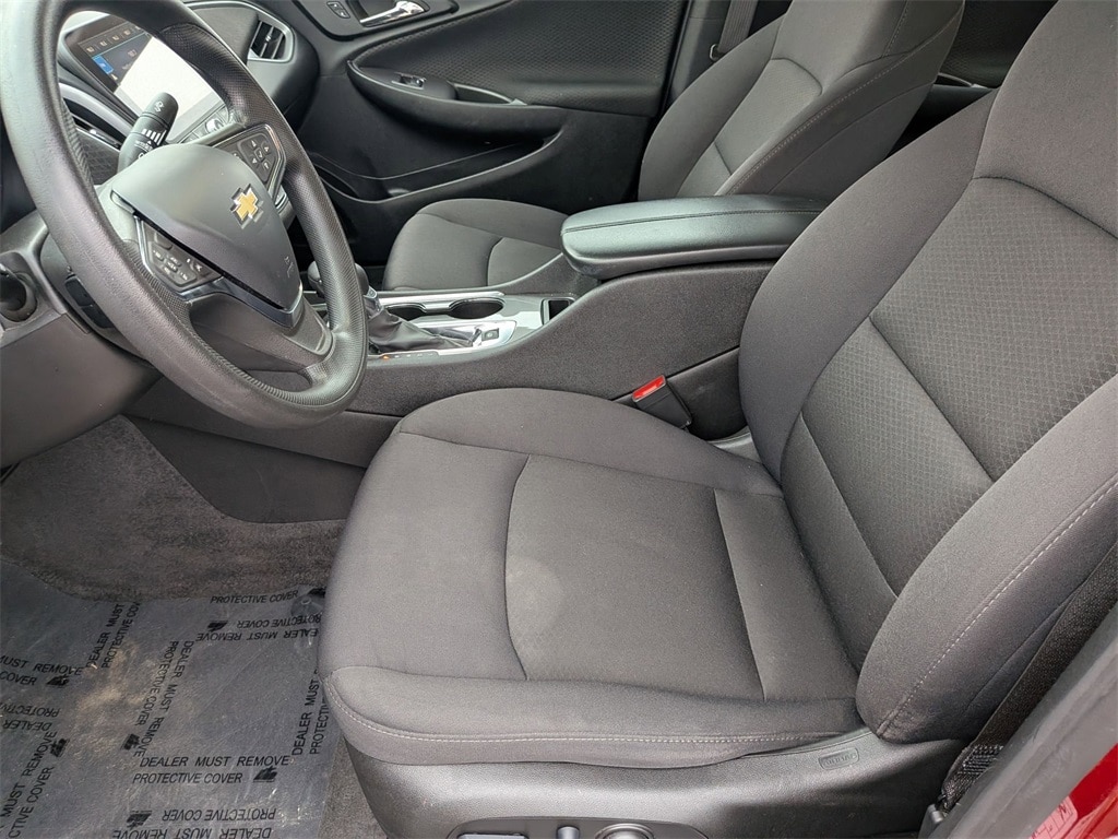 Thumbnail: 2024 Chevrolet Malibu - 19