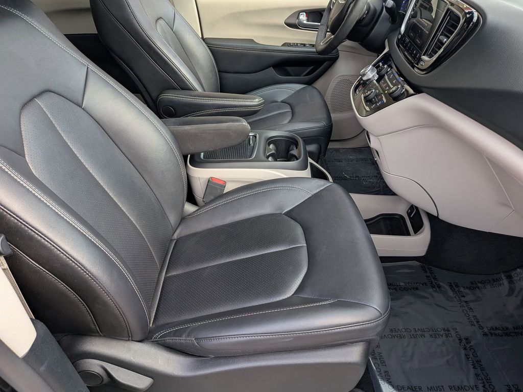 Thumbnail: 2024 Chrysler Pacifica - 27