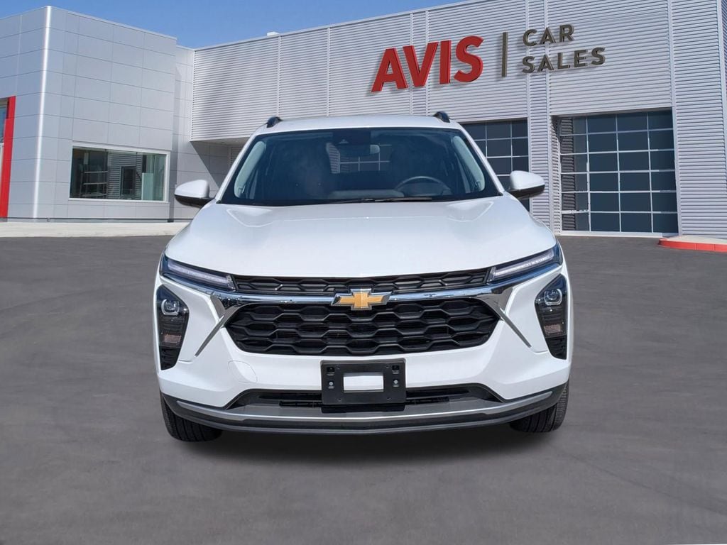 Thumbnail: 2025 Chevrolet Trax - 2