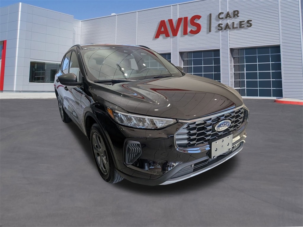 Thumbnail: 2025 Ford Escape - 3