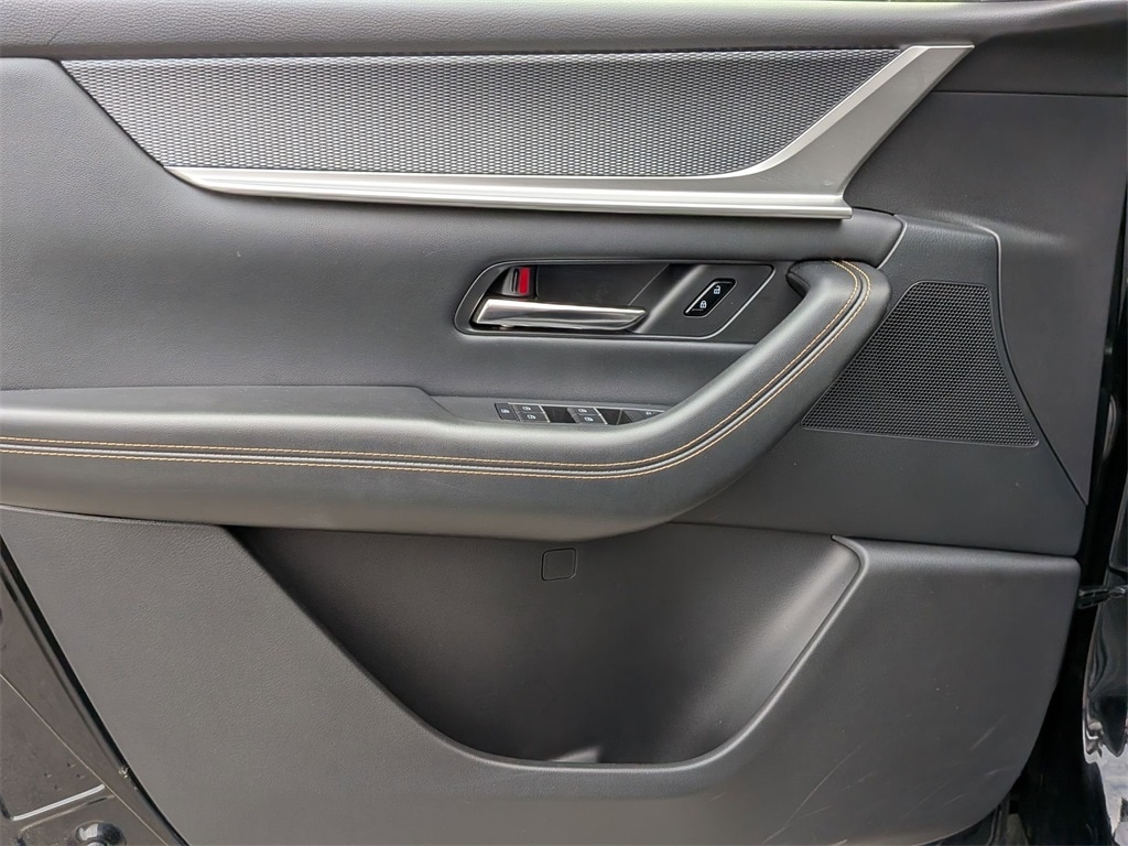 Thumbnail: 2025 Mazda CX-70 - 11