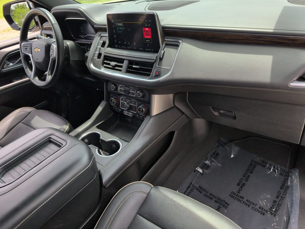 Thumbnail: 2023 Chevrolet Suburban - 32