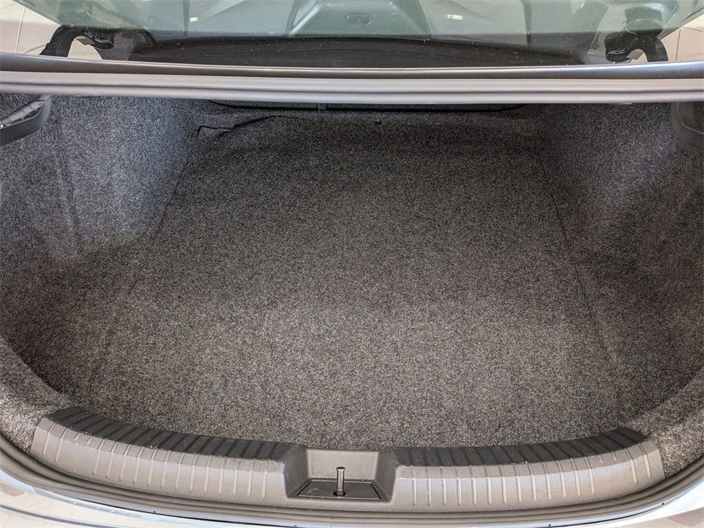 Thumbnail: 2025 Volkswagen Jetta - 24