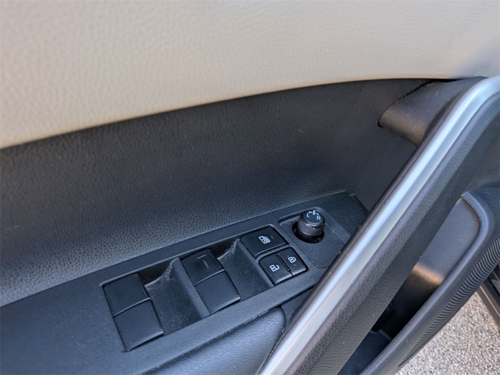 Thumbnail: 2023 Toyota Corolla Cross - 13