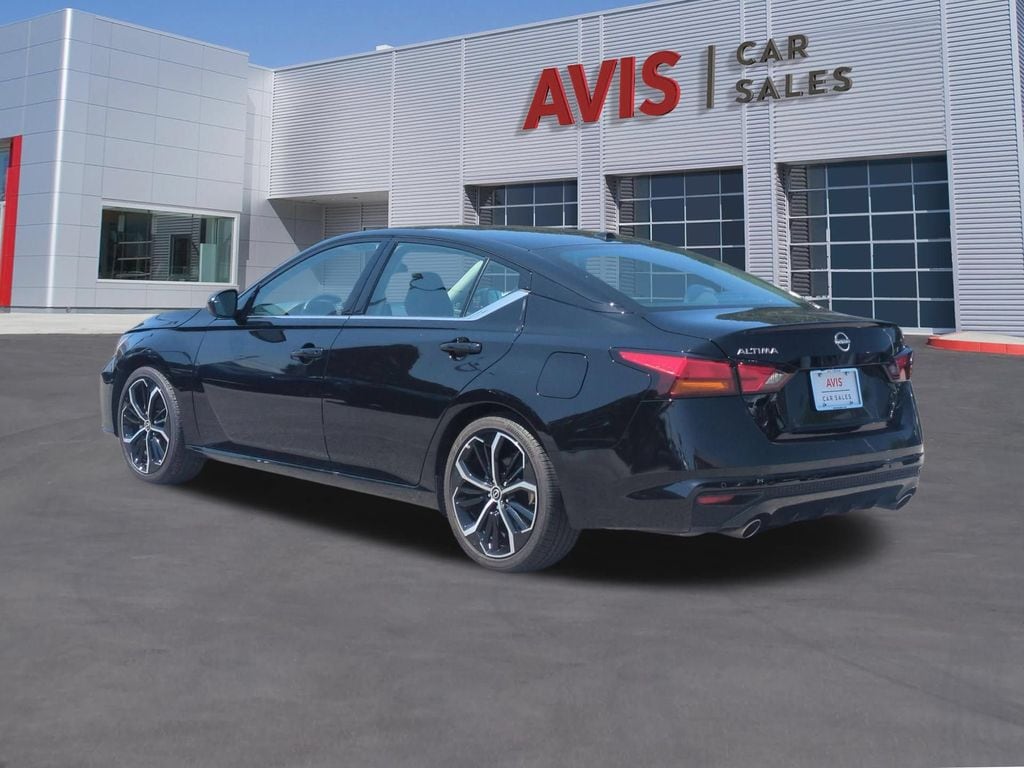 Thumbnail: 2025 Nissan Altima - 9