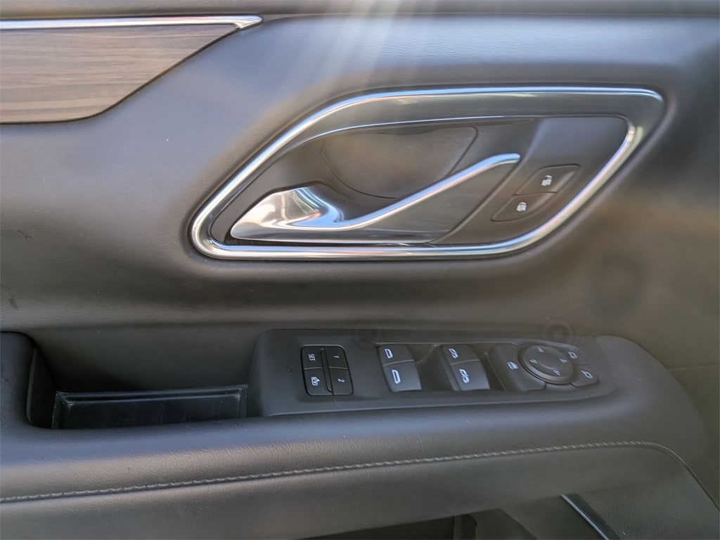 Thumbnail: 2023 Chevrolet Tahoe - 11