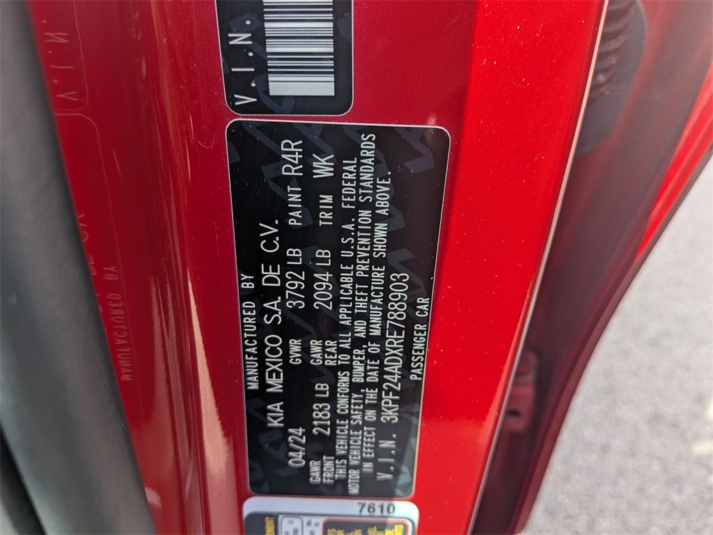 Thumbnail: 2024 Kia Forte - 32