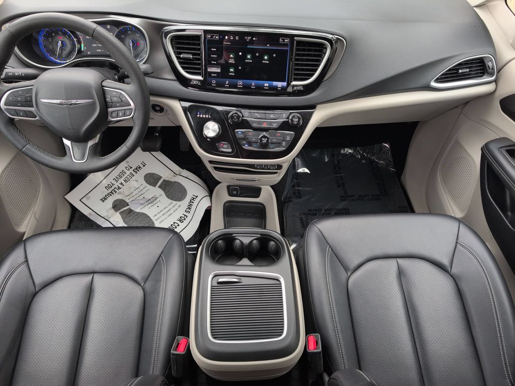 Thumbnail: 2024 Chrysler Pacifica - 25