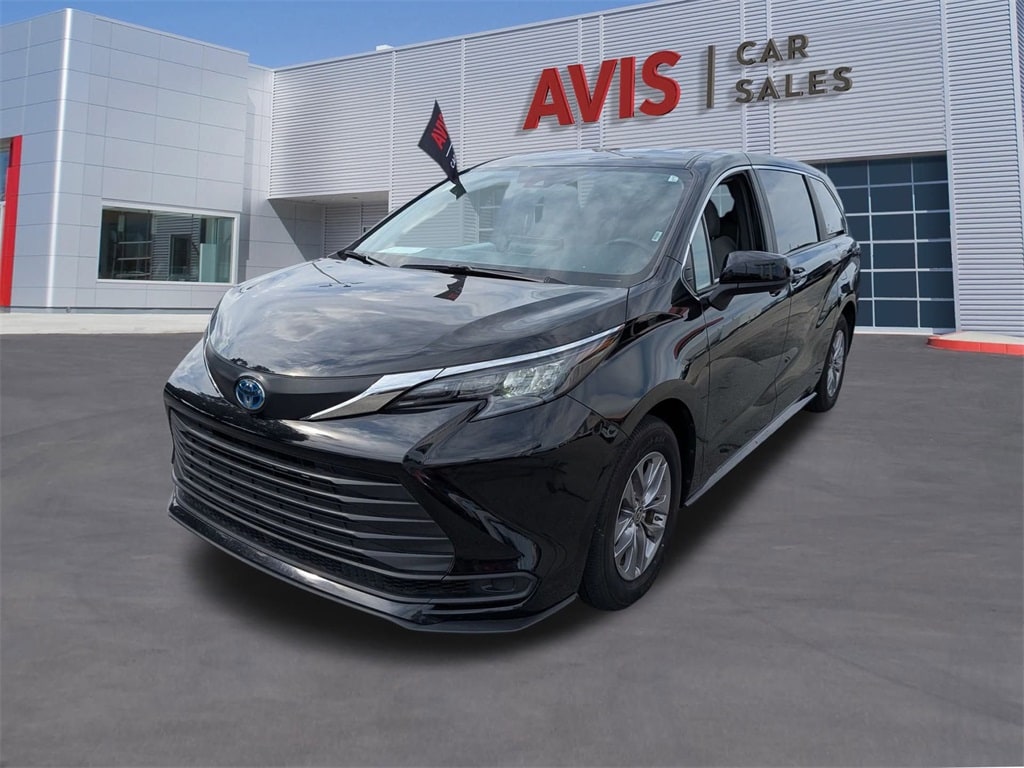 Certified 2025 Toyota Sienna LE Van Passenger Van