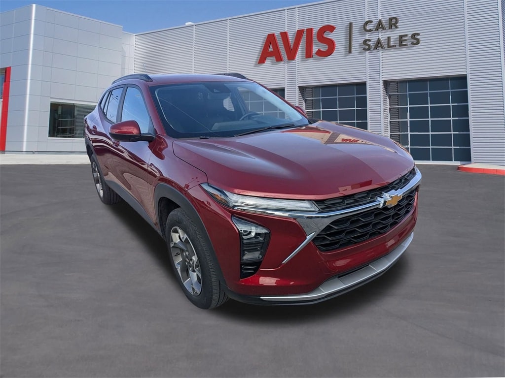 Certified 2025 Chevrolet Trax LT SUV