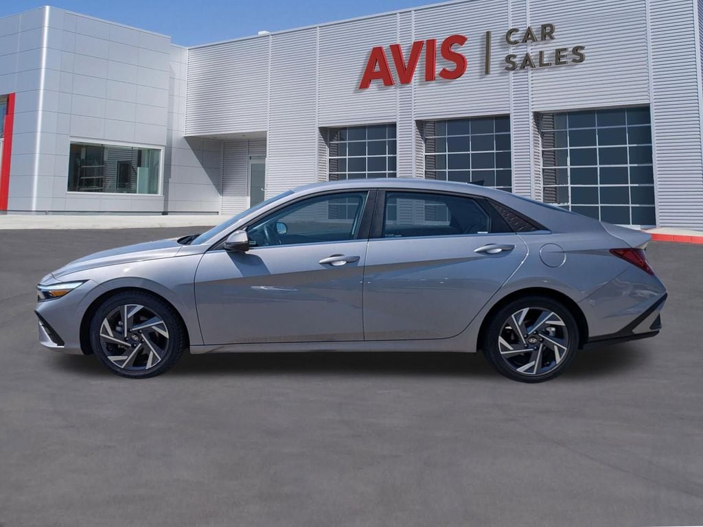 Thumbnail: 2025 Hyundai Elantra - 10