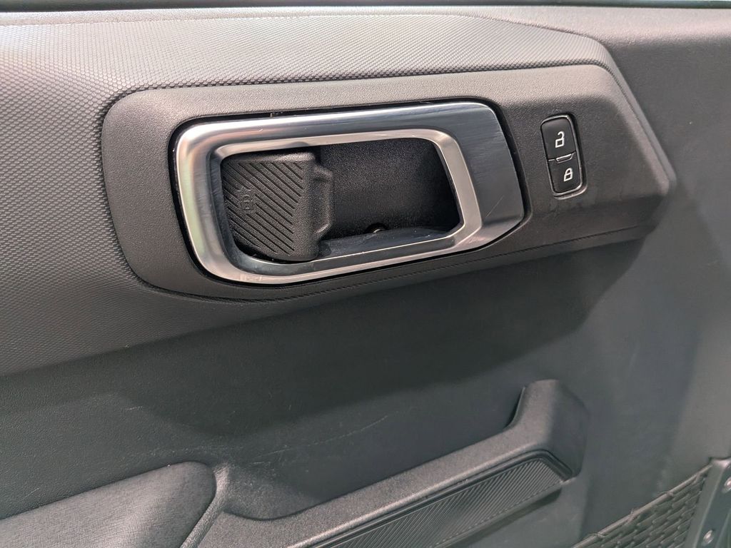 Thumbnail: 2025 Ford Bronco - 9