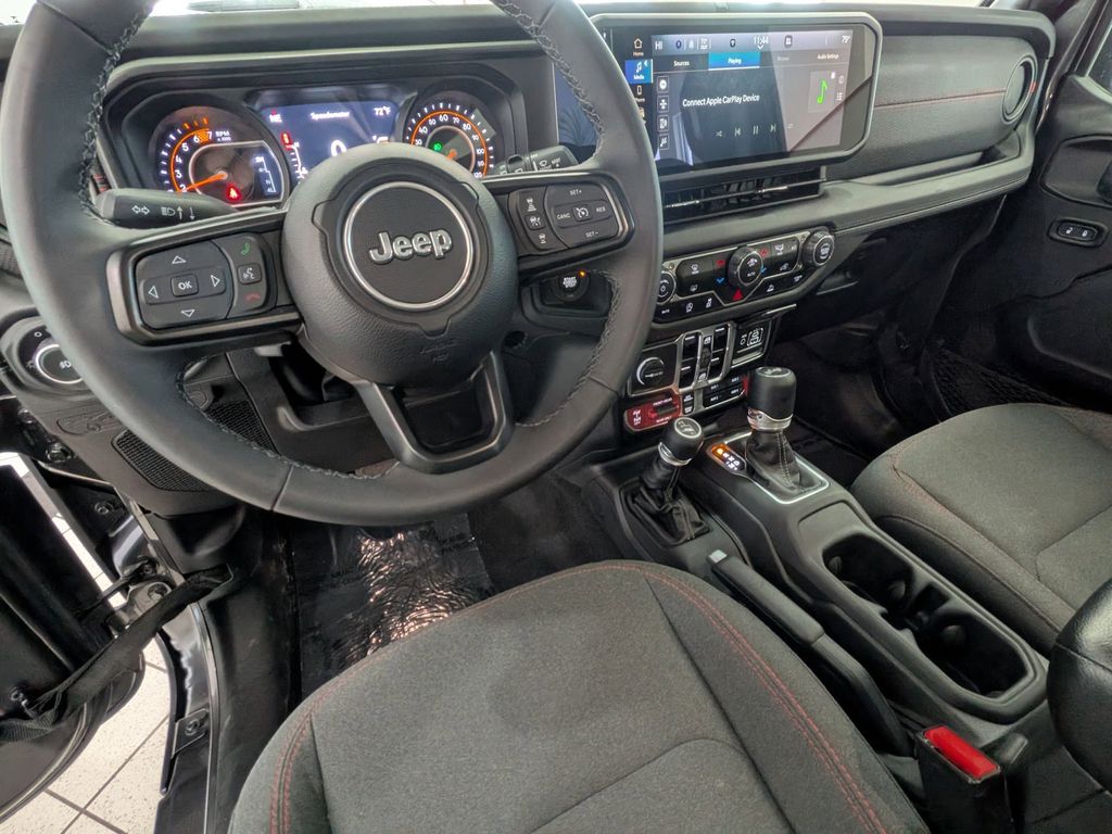 Thumbnail: 2025 Jeep Wrangler - 11