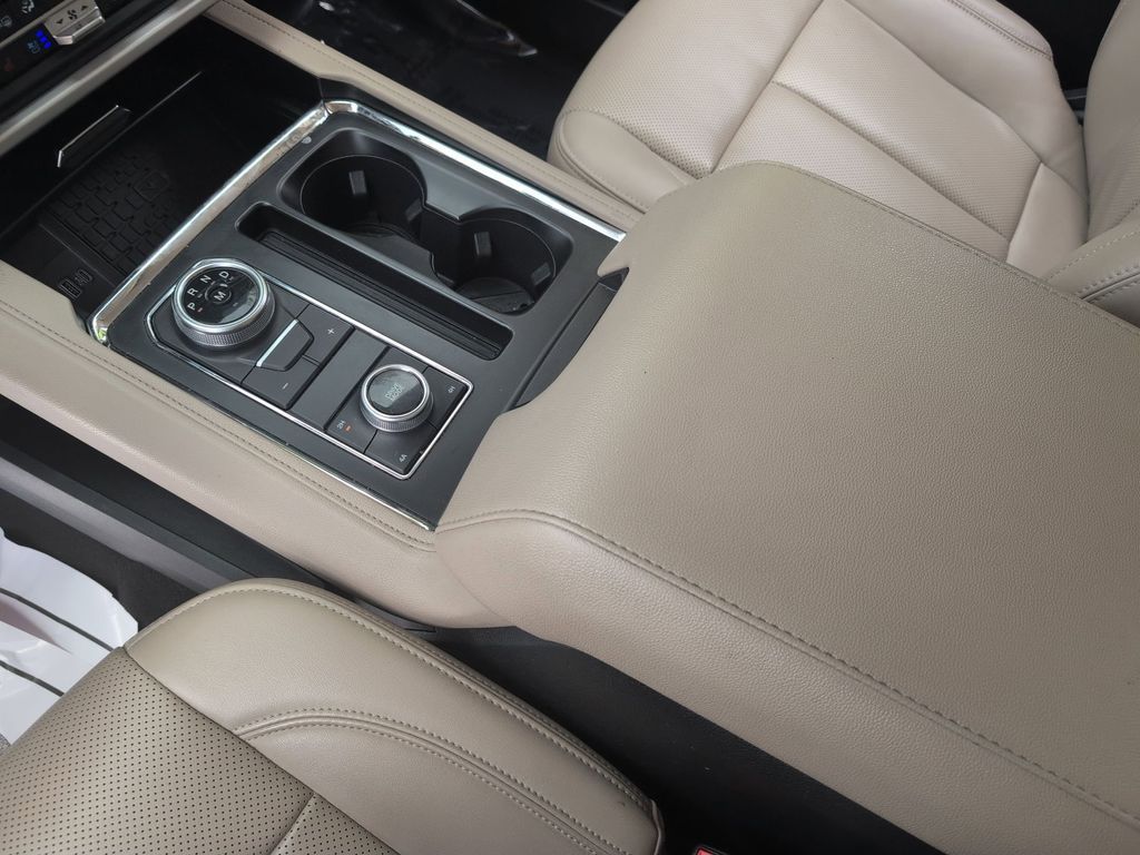 Thumbnail: 2024 Ford Expedition MAX - 24