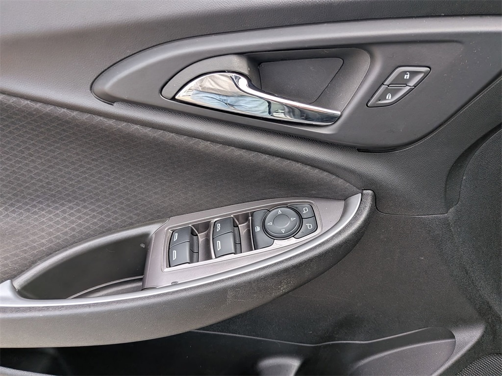 Thumbnail: 2024 Chevrolet Malibu - 11