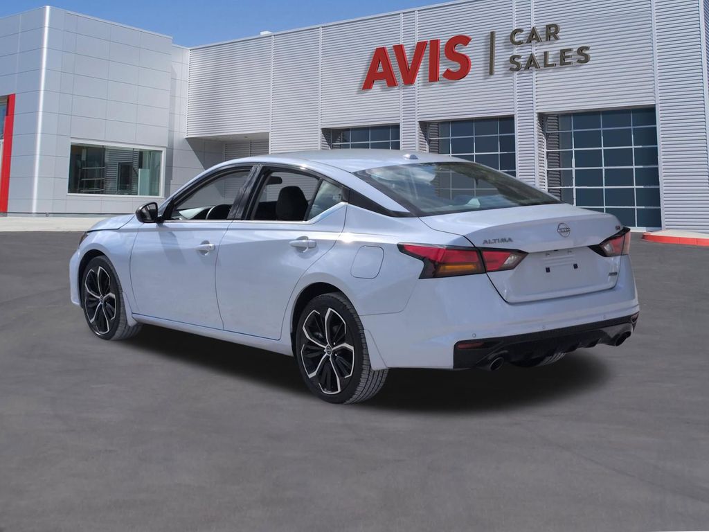 Thumbnail: 2025 Nissan Altima - 9