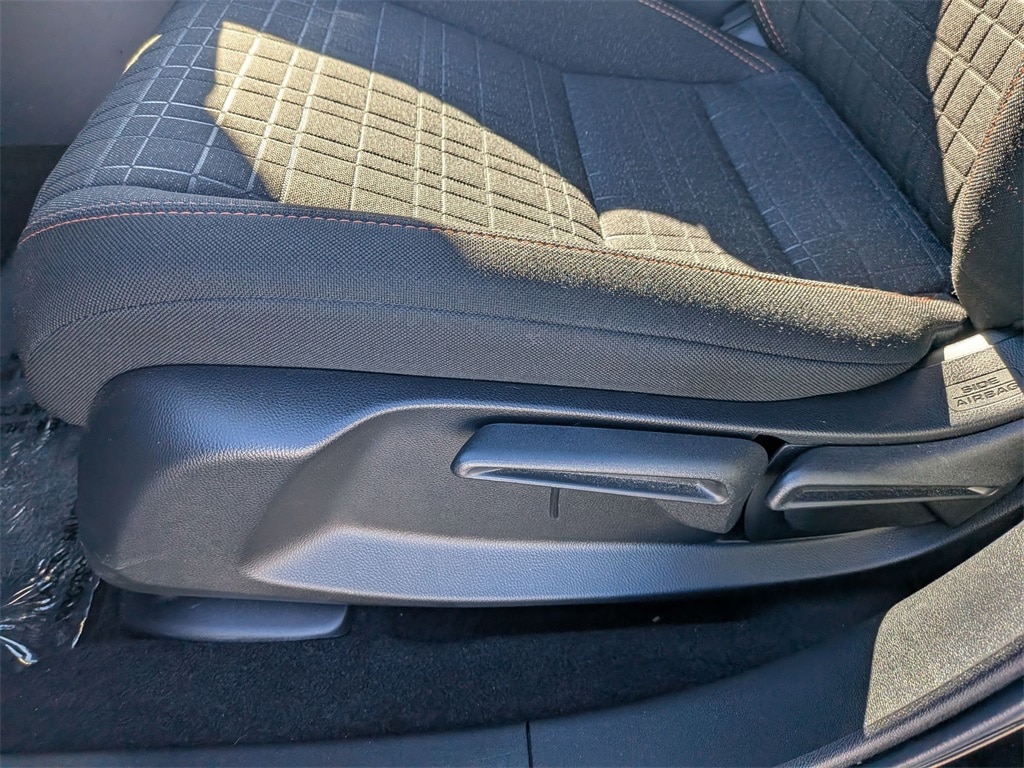 Thumbnail: 2025 Honda HR-V - 14