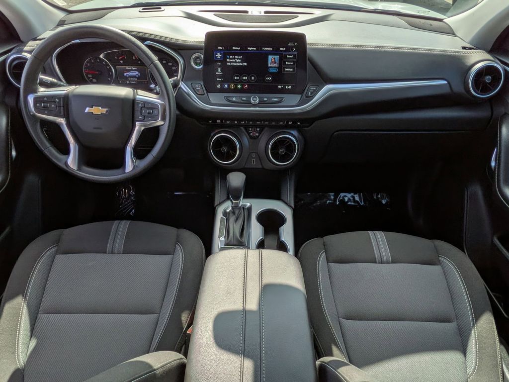 Thumbnail: 2025 Chevrolet Blazer - 24