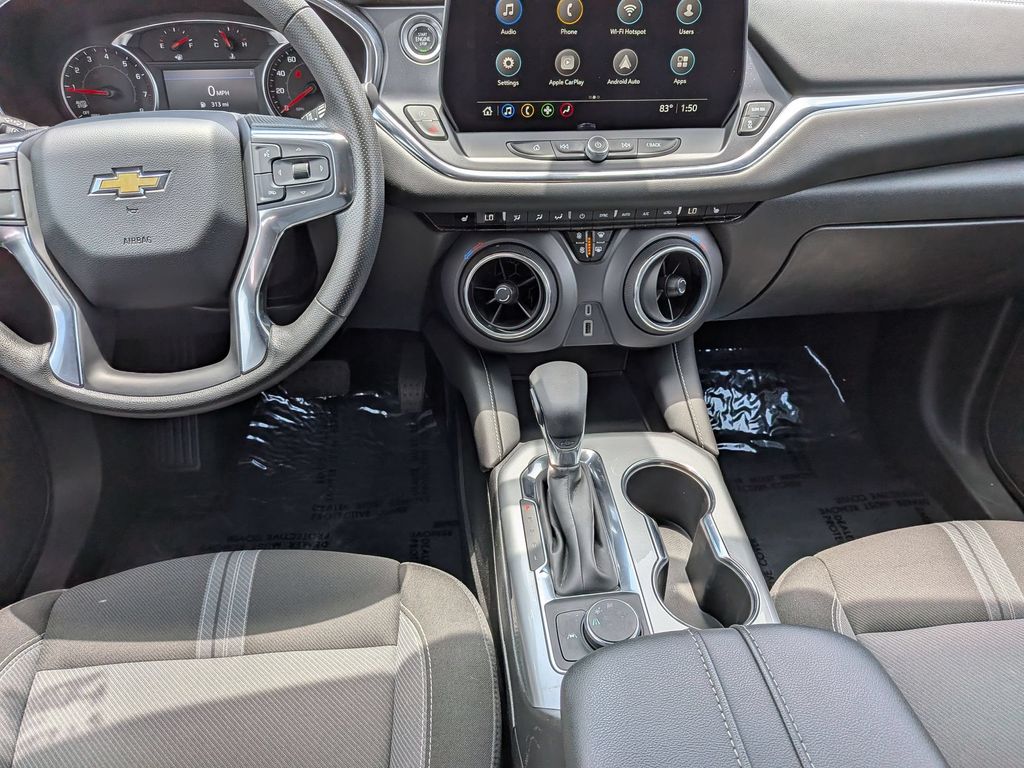 Thumbnail: 2025 Chevrolet Blazer - 25