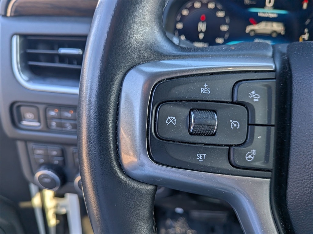 Thumbnail: 2023 Chevrolet Suburban - 21