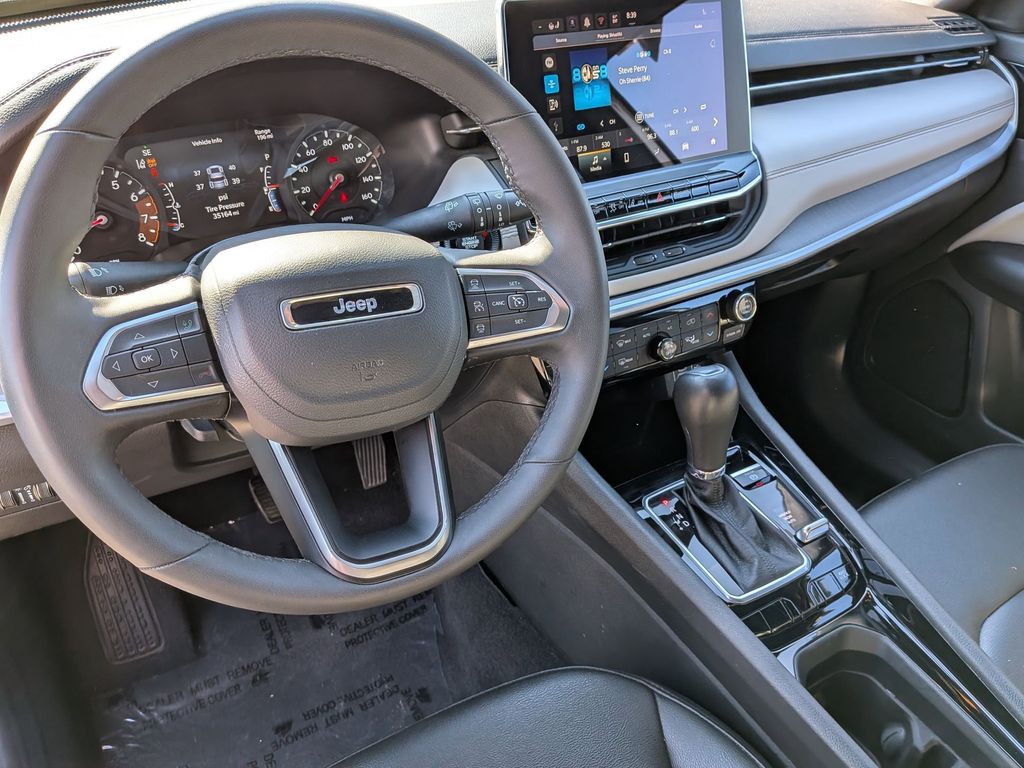 Thumbnail: 2025 Jeep Compass - 15