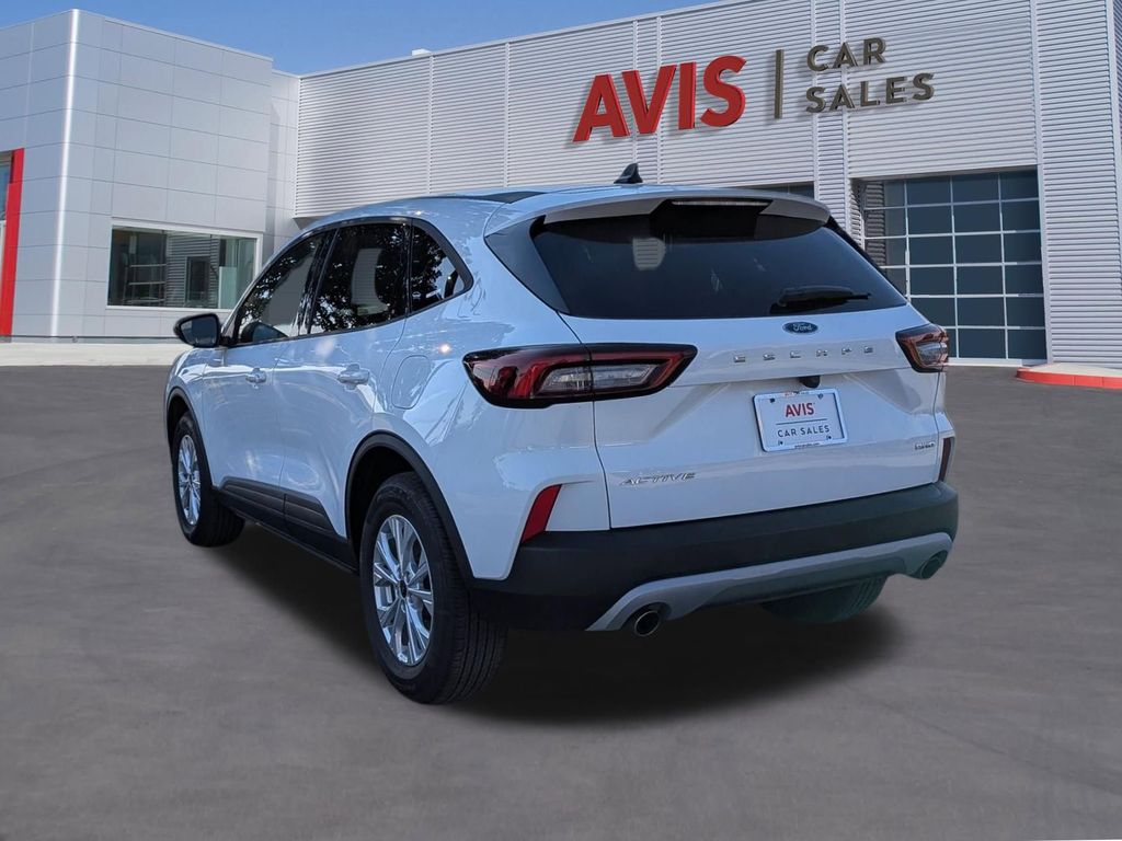 Thumbnail: 2025 Ford Escape - 9