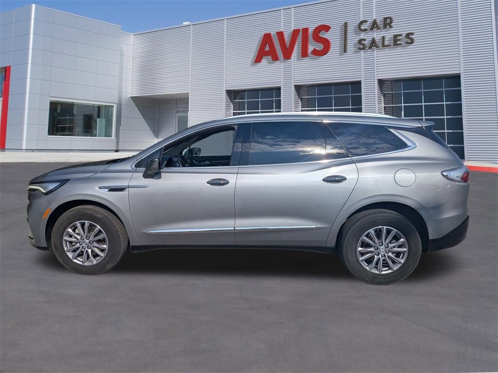 2024 Buick Enclave Premium photo 2