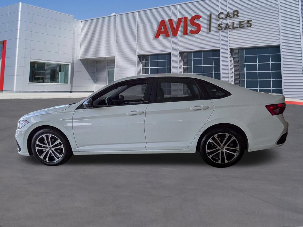 2025 Volkswagen Jetta Sport - Photo 11