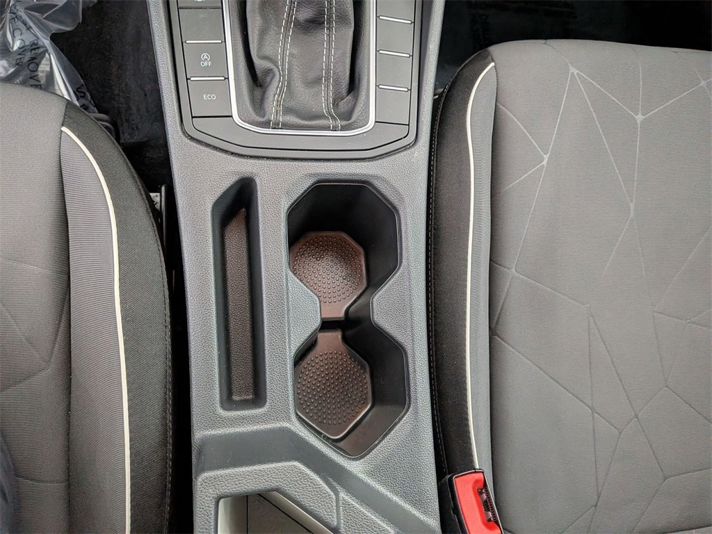 Thumbnail: 2025 Volkswagen Jetta - 18