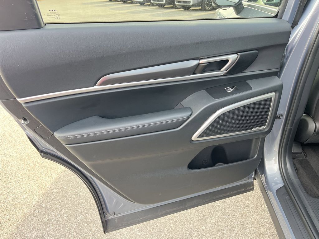 Thumbnail: 2025 Kia Telluride - 26