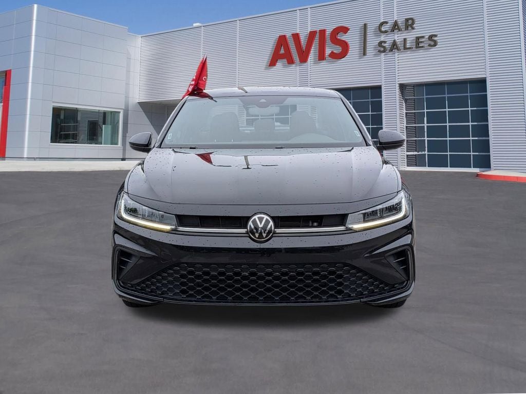 Thumbnail: 2025 Volkswagen Jetta - 2