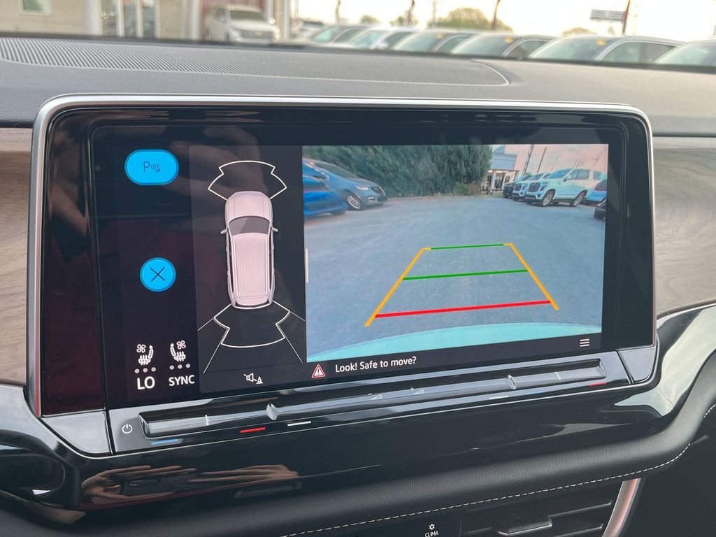 Thumbnail: 2025 Volkswagen Atlas - 17