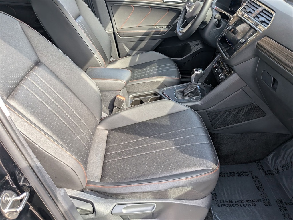 Thumbnail: 2024 Volkswagen Tiguan - 27