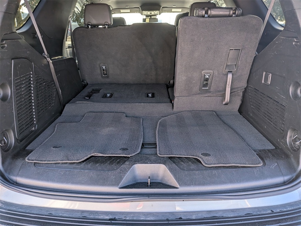 Thumbnail: 2023 Chevrolet Tahoe - 29