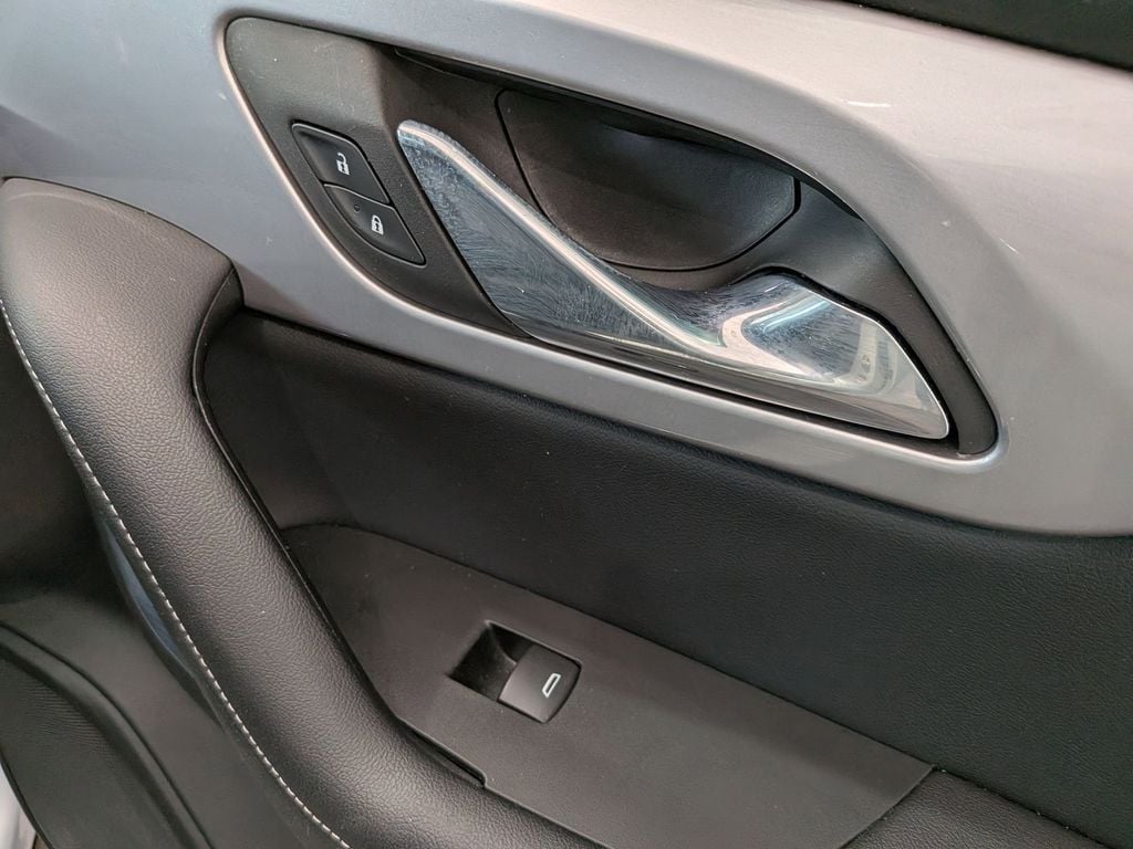 Thumbnail: 2025 Chevrolet Blazer - 31