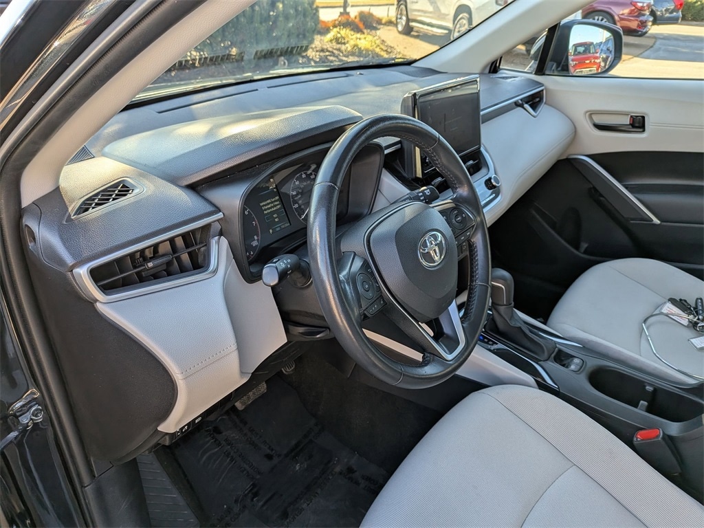 Thumbnail: 2023 Toyota Corolla Cross - 15