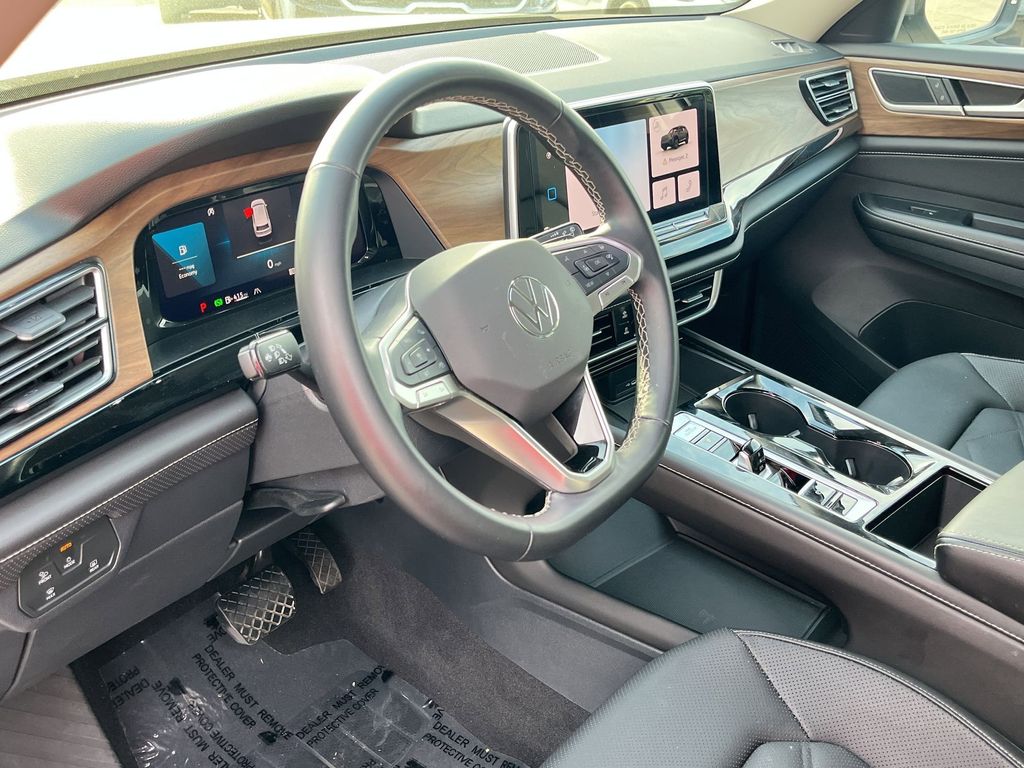 Thumbnail: 2025 Volkswagen Atlas - 15