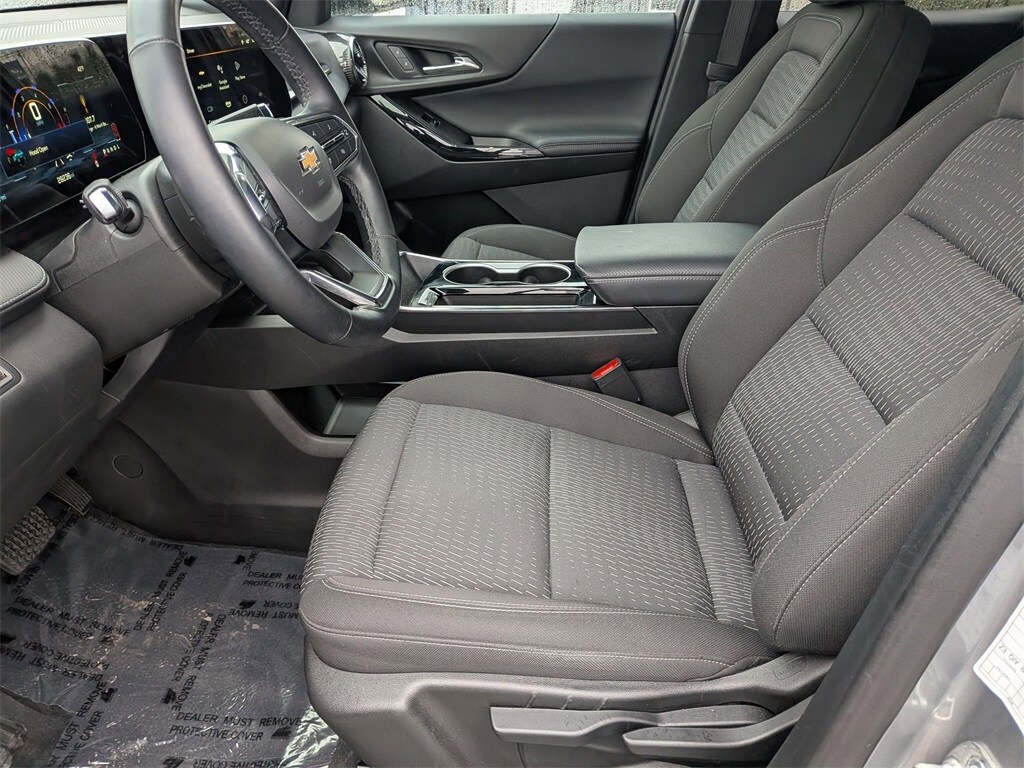 Thumbnail: 2025 Chevrolet Equinox - 24