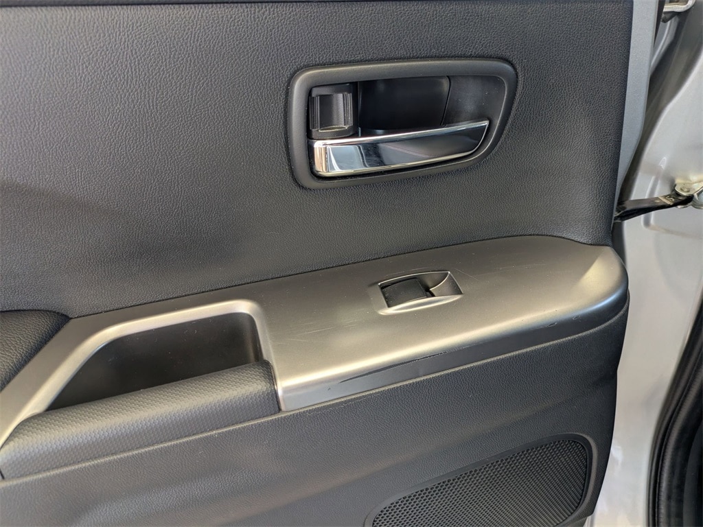 Thumbnail: 2024 Mitsubishi Outlander Sport - 26